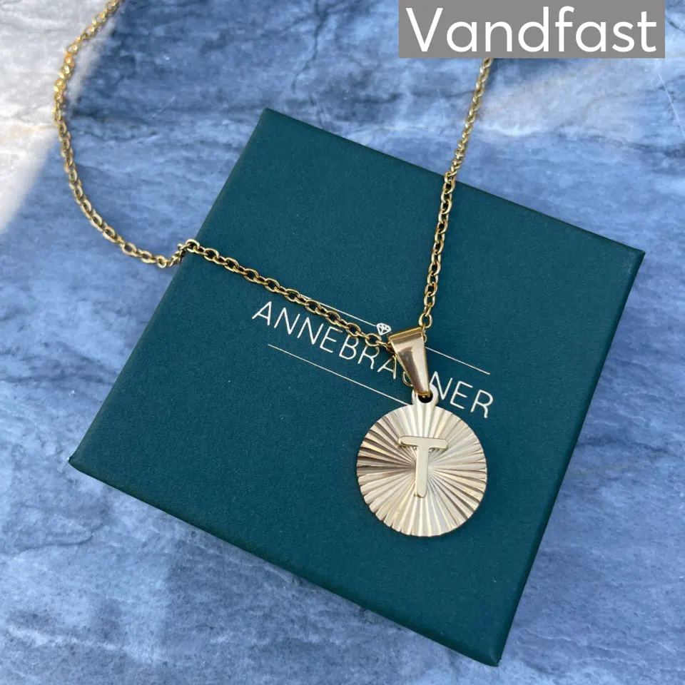 ANNEBRAUNER Sun Burst Letter Halskæde 18K Guldbelagt - A — produktfoto