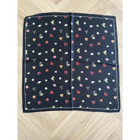 Marta du Chateau dame tørklæde MdcJuline FA-Scarf - Black31312-1 — produktfoto