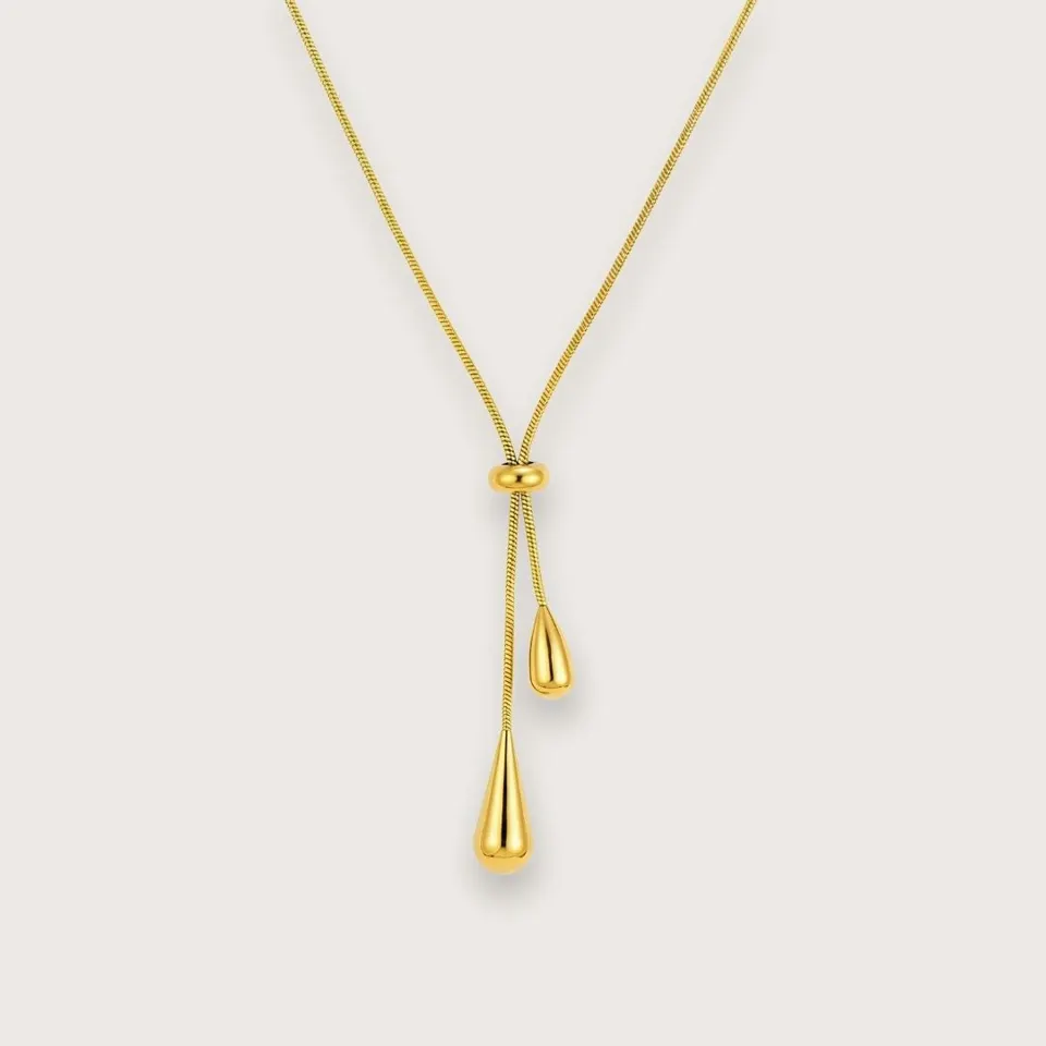 Lacey Slider Chain-halskæde med dråbevedhæng  Trendy smykker — produktfoto