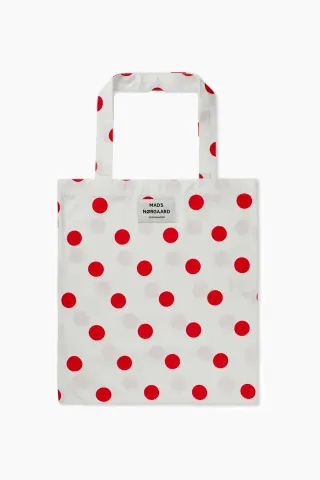 Sacky Atoma Bag  - Dot AOP Fiery Red/White Alyssu - Mads Nørgaard — produktfoto