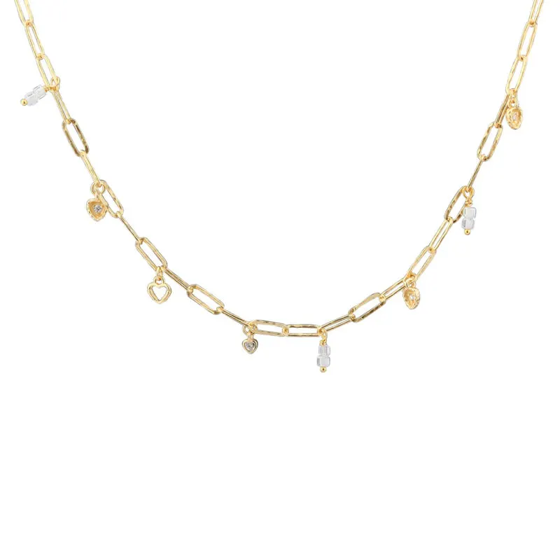 LOVE ME MORE NECKLACE | GOLDEN — produktfoto