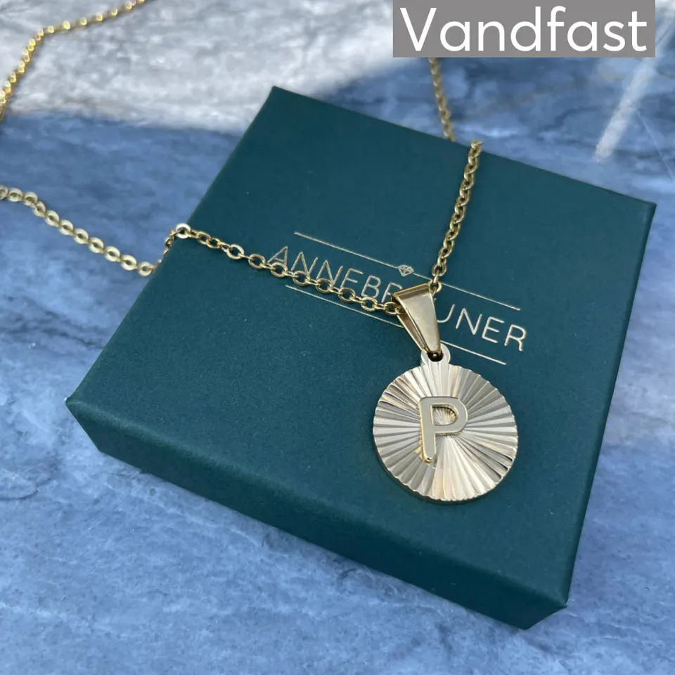 ANNEBRAUNER Sun Burst Letter Halskæde 18K Guldbelagt - A — produktfoto