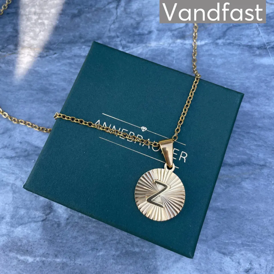 ANNEBRAUNER Sun Burst Letter Halskæde 18K Guldbelagt - A — produktfoto