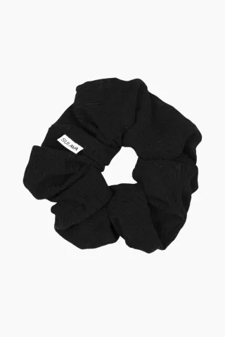 Ea Zig-Zag Scrunchie - Black - Sui Ava — produktfoto