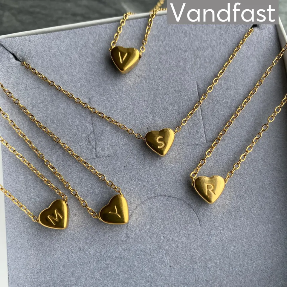 ANNEBRAUNER Heart Letter Halskæde 18k Guldbelagt - A — produktfoto