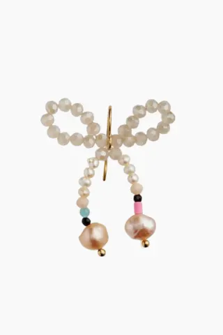 Glow Bow Earring - Creamy Colors - Stine A — produktfoto
