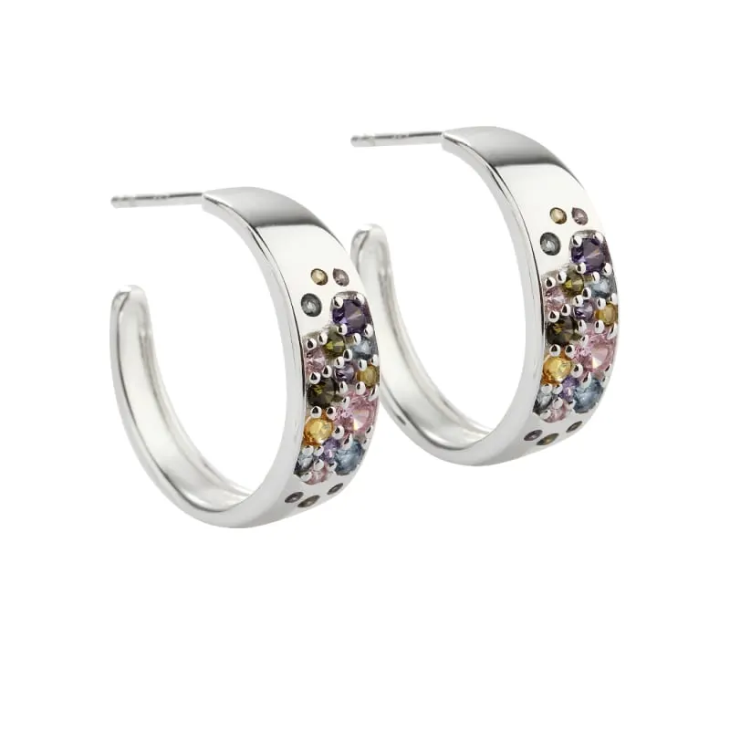 PASTEL STARDUST HOOP, Creoler 15 mm. i sterling sølv  med pastelfarvet zirkonia — produktfoto
