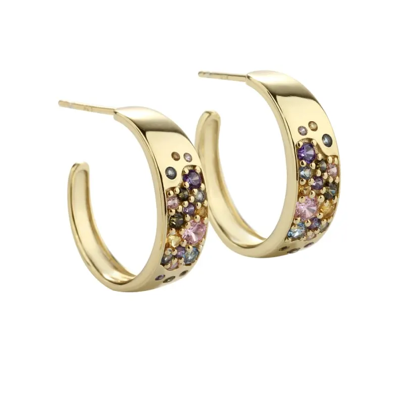 PASTEL STARDUST HOOP, Creoler 15 mm. i forgyldt sterling sølv med pastelfarvet zirkonia — produktfoto
