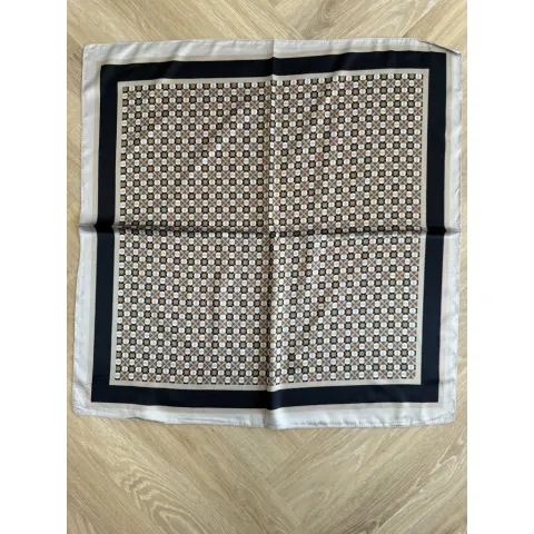 Marta du Chateau dame tørklæde MdcJuline FA-Scarf - Black11155-6 — produktfoto