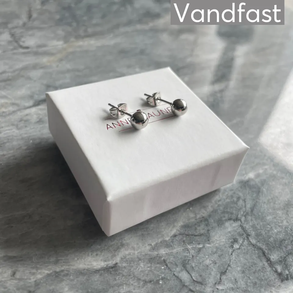 ANNEBRAUNER Ball Studs Øreringe - 4 mm — produktfoto