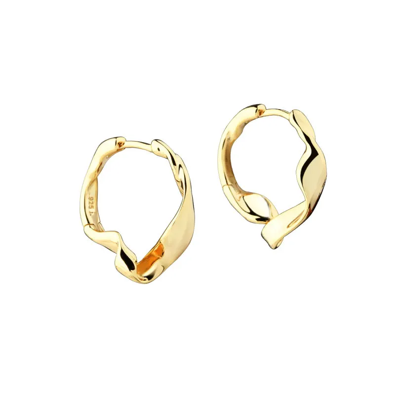 LIORA SIMPLE HOOP 16 MM. | GOLDEN — produktfoto