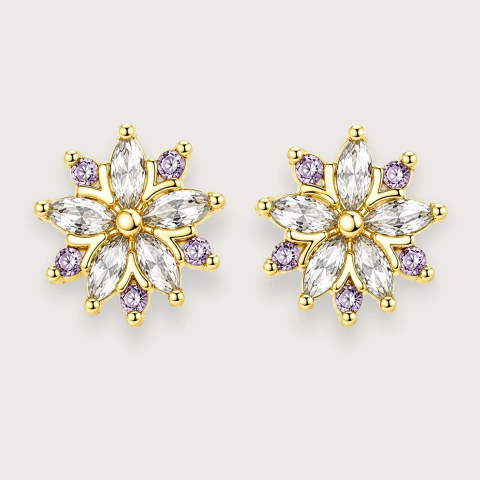 Lennore forgyldte blomster-ørestikkere med zirkoner  Legacy Collection — produktfoto