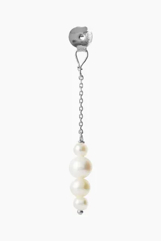 Pearl Berries Behind Ear Earring - Silver - Stine A — produktfoto