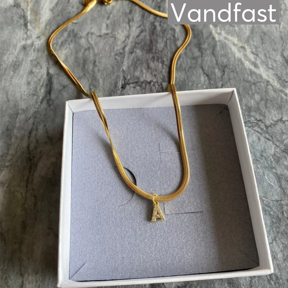 ANNEBRAUNER Snake Letter Halskæde 18K Guldbelagt - A — produktfoto