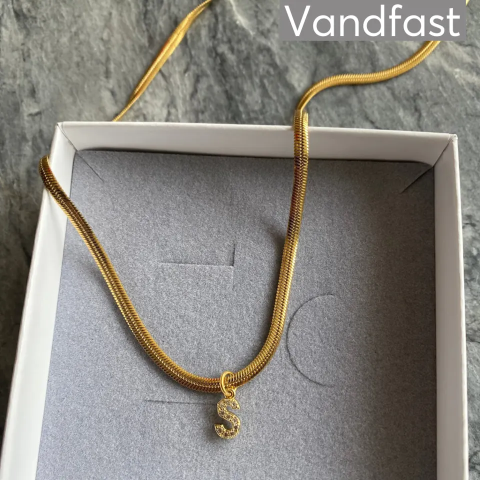 ANNEBRAUNER Snake Letter Halskæde 18K Guldbelagt - A — produktfoto