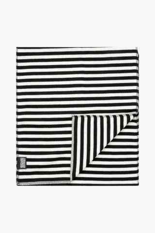 NPS Scarf Interlock - Black/Ecru - Nørgaard på Strøget — produktfoto