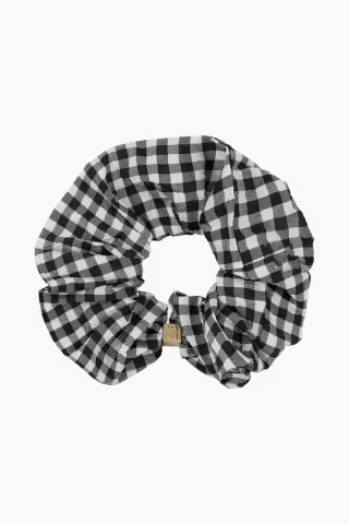Crinkled Taffeta Check Scrunchie A6843 - Black/Black - GANNI — produktfoto