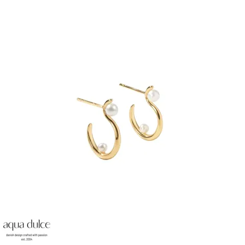 SWAN PEARL HOOP SMALL | GOLDEN — produktfoto