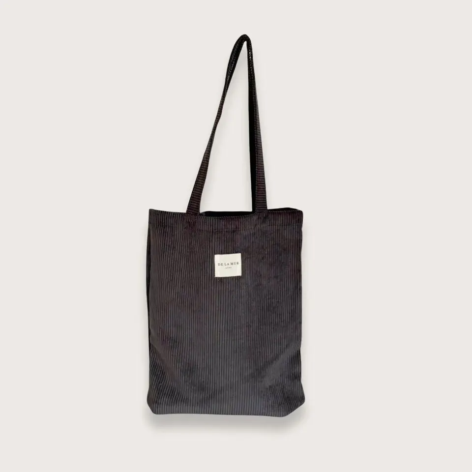 Avenay - Lille tote bag i mørkegråt bomuldsfløjl — produktfoto