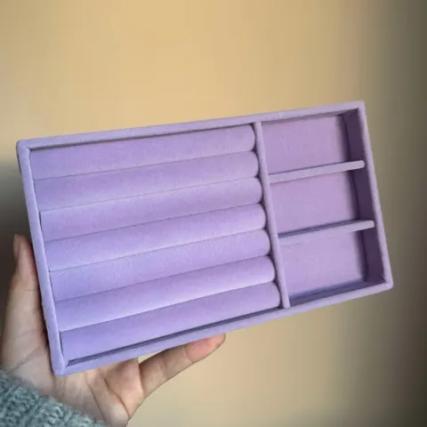 ANNEBRAUNER Velour Smykkebakke Ringe Lavendel — produktfoto